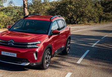 Peugeot 408X, 4008, 5008, Citroen C5 Aircross и C5 X подешевели в России — новые скидки достигают 400 тыс. рублей