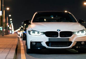 BMW 3 серии празднует 50 лет: модель по-прежнему востребована в России
