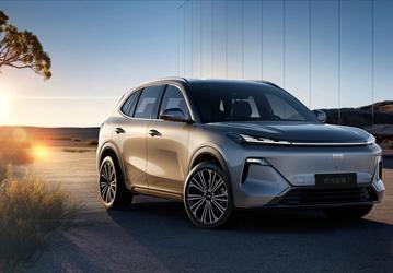 С десятого места на первое: Geely решила догнать Toyota. Китайский автогигант теперь делает ставку и на обычные бензиновые модели
