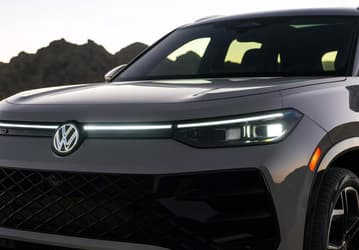 Volkswagen остановил производство популярных Volkswagen Golf и Tiguan, а также Multivan и ID. Buzz