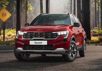 Минус 300 тыс. рублей за месяц. Кроссовер Kia Sonet теперь можно заказать в России всего за 1,9 млн рублей