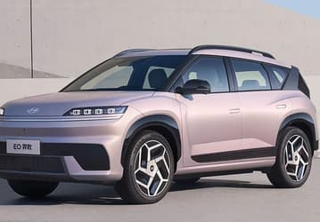 Как Hyundai Tucson, только с альтернативной силовой установкой, 27-дюймовым экраном, 316 л.с. и полным приводом — за 120 тыс. юаней (1,2 млн рублей). В Китае Стартовали продажи Hyundai EO