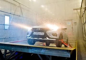 Как над ними только не издевались: автомобили Lada Iskra прошли масштабные испытания, имитирующие 150 000 км пробега или 6 лет эксплуатации