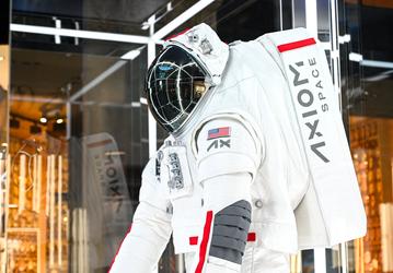 Axiom Space сменила CEO спустя шесть месяцев, новым главой стал опытный физик из NASA