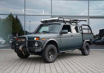 Советская классика по-немецки: уникальную Lada Niva в Германии превратили в люксовый внедорожный пикап, а теперь продают за 35 тыс. евро