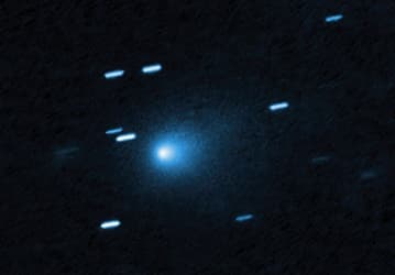 Межзвёздная комета 3I/ATLAS неожиданно вспыхнула перед встречей с Солнцем
