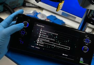 Портативная PlayStation 4 своими руками. Энтузиаст собрал такое устройство за несколько месяцев