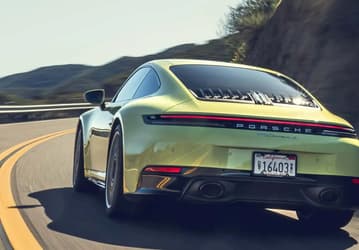 Porsche продала в 2025 году в США рекордное количество машин — 76 219. Всего на 52 машины больше, чем в 2024 году
