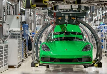 Porsche теряет Китай: дилеры закрываются, продажи рухнули на четверть за год