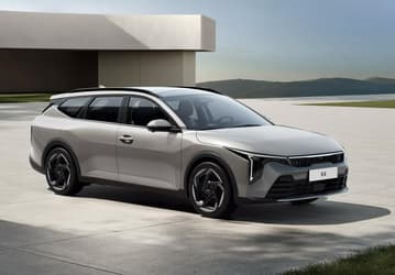 Volkswagen Golf, подвинься. Представлен универсал Kia K4 Sportswagon
