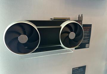 Одна из самых странных на вид видеокарт. Gigabyte показала Aorus GeForce RTX 5090 Infinity, которая не похожа на другие модели
