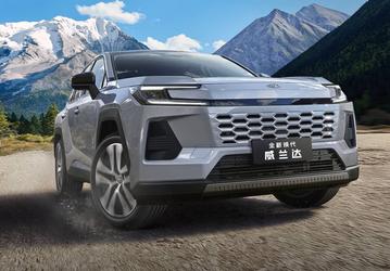 Новая Toyota RAV4 (XA60) едет к крупным российским дилерам. Цены — от 4 млн рублей (с учетом большой скидки за кредит и trade-in)