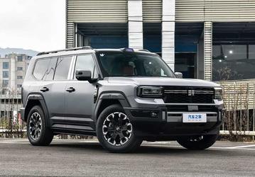 Подвинься, Land Cruiser. В России начали продавать водоплавающий внедорожник Jetour G700 мощностью 900 л.с.