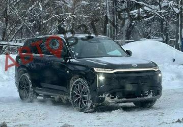 Полный привод, запас хода до 1020 км и официальная гарантия. Новый гибридный кроссовер GAC S7 замечен в России до старта продаж