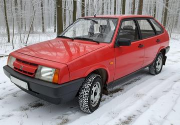 В продаже появилась советская «девятка» ВАЗ-2109 в идеальном состоянии с крошечным пробегом