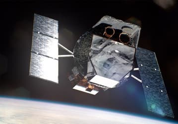 NASA готовит рискованную, но дешёвую миссию по спасению телескопа Swift от схода с орбиты