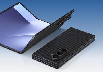 Samsung Galaxy Z TriFold — первый смартфон компании в таком форм-факторе, рекордно тонкий, с огромным экраном 10 дюймов — поступает в продажу в США