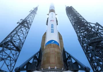 Blue Origin переориентировала третью миссию ракеты New Glenn: вместо лунного модуля будет запущен спутник для AST SpaceMobile