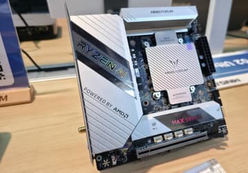Minisforum показала системную плату BD395i MAX с флагманским 16-ядерным Ryzen AI Max+ 395 и 128 ГБ оперативной памяти LPDDR5X
