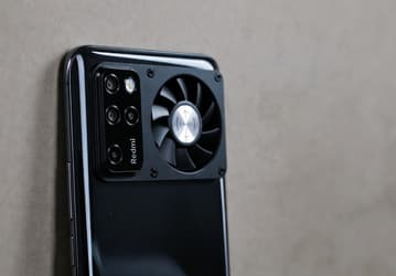 Redmi K90 Ultra станет первым смартфоном компании с активным вентилятором, IP68 и Dimensity 9500