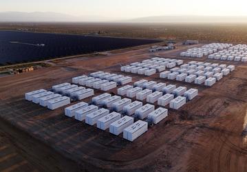 2000 Megapack выпущено на одном заводе Tesla в 2025 году: в одном устройстве — целых 40 ГВт·ч ёмкости