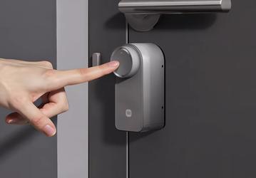 Умный замок, который может установить каждый: Xiaomi выпустила в Европе Self-Install Smart Lock