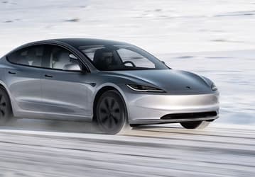 Как тебе такое, Илон Маск? Продажи Tesla в Европе падают уже 13 месяцев подряд, а вот продажи BYD в январе 2026 взлетели на 165%