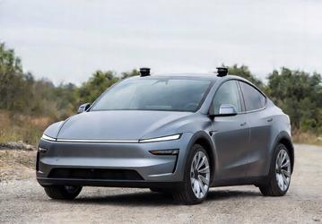 Больше не «автопилот». Илон Маск сдался, а Tesla прекратила использовать термин, чтобы избежать запрета на продажи машин в Калифорнии
