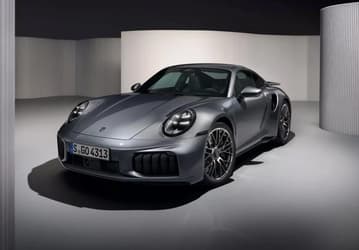Совершенно новый Porsche 911 Turbo S едет в Россию: 701 л.с. и цена никак не ниже 20 млн рублей