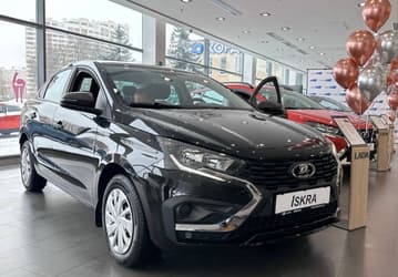 В Белоруссии начали продавать Lada Iskra — на 200 тыс. рублей дешевле, чем в России
