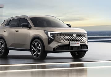 Changan привезет в Россию конкурентов Haval H6 и Geely Atlas: в 2026 году в РФ стартуют продажи нового Changan Uni-S, а также CS35 Max и CS75 Pro