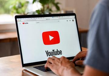 YouTube запустил нейродубляж:  доступно 27 языков, включая русский