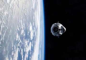 Dragon возвращается на Землю: 185 дней на орбите и 1,8 т результатов уникальных экспериментов