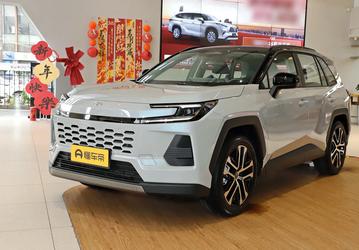 В Россию привезут китайский Toyota RAV4: «Рольф» анонсировал поставки обновленных Toyota Wildlander