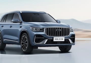 Geely Monjaro официально перевели на 92-й бензин: новые Geely Xingyue L Changfeng появились у дилеров в Китае