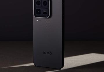 7400 мАч, 100 Вт, экран Samsung 2K, IP69, тройная 50-мегапиксельная камера и Snapdragon 8 Elite Gen 5 — iQOO 15 Ultra продаётся лучше других Ultra-смартфонов