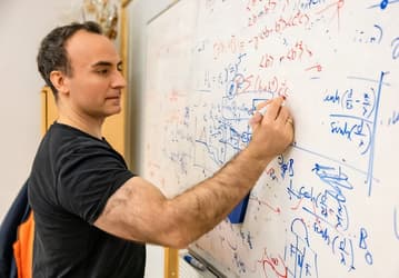 Новый шаг к сверхэффективным квантовым компьютерам: физики сообщили о возможном открытии триплетного сверхпроводника
