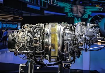 Новый Ми-34М1 с «цифровым» двигателем дебютировал на NAIS 2026