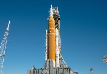 NASA готовится откатить ракету миссии Artemis II: техническая неисправность угрожает запуску в марте