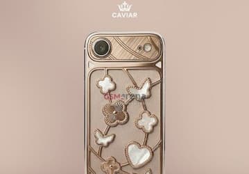 iPhone Air с отделкой телячьей кожей, золотом и перламутром. Caviar создала всего один экземпляр, вдохновляясь стилем Арт-нуво