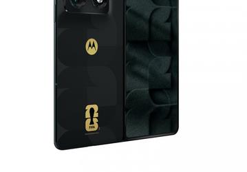 Утекли до презентации: Motorola Razr Fold и Edge 70, посвященные Чемпионату мира по футболу FIFA 26, показали на качественных изображениях