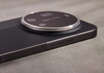 Топовый камерофон Xiaomi Leica Leitzphone показали вживую со всех сторон сразу после анонса