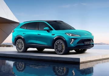 У Chery появился просторный гибридный кроссовер с автопилотом, 510 л.с. и запасом хода 2000 км за 170 тыс. юаней (2,0 млн рублей). Это Chery Fulwin T9L