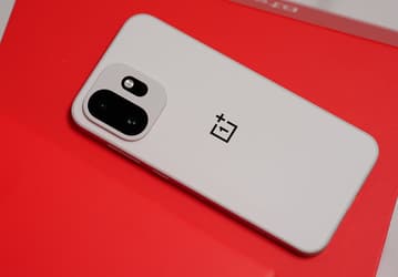7500 мАч, 100 Вт, IP69K, компактный корпус и 5 лет обновлений. Новые подробности о OnePlus 15T, который выйдет 24 марта
