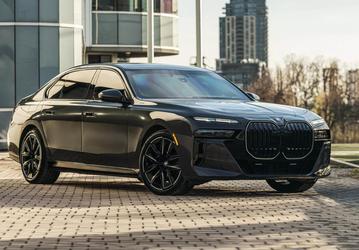 «Семерка» BMW, которая выдержит выстрел из АК-47 и взрыв гранаты: представлен самый защищенный BMW 760i