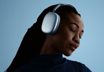 Apple еще не закончила с новинками: представлены наушники AirPods Max 2 за 550 долларов