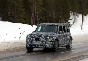 Совершенно новый Mercedes-Benz G-класса может получить гибридную систему с 1,5-литровым мотором совместной разработки Renault и Geely