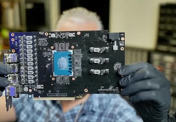 Пользователь решил улучшить охлаждение видеокарты Asus TUF GeForce RTX 5070 Ti с помощью жидкого металла — ускоритель восстановлению не подлежит