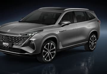 Geely Monjaro, подвинься. Новый полноприводный «Москвич M90» с 9-ступенчатым «автоматом» и мощным 2,0-литровым мотором оценили в 3,855 млн рублей