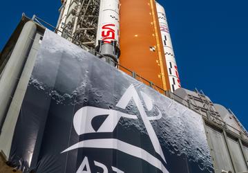 NASA объявило обратный отсчёт до запуска миссии Artemis II